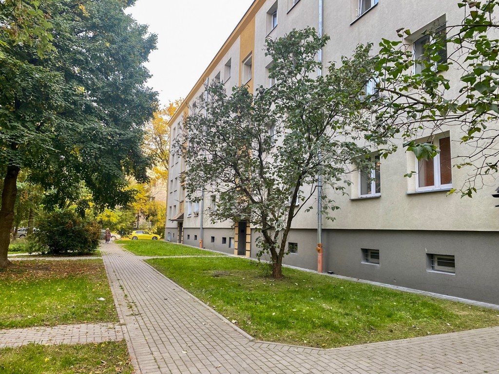 Warszawa · ul. Komitetu Obrony Robotników — 21