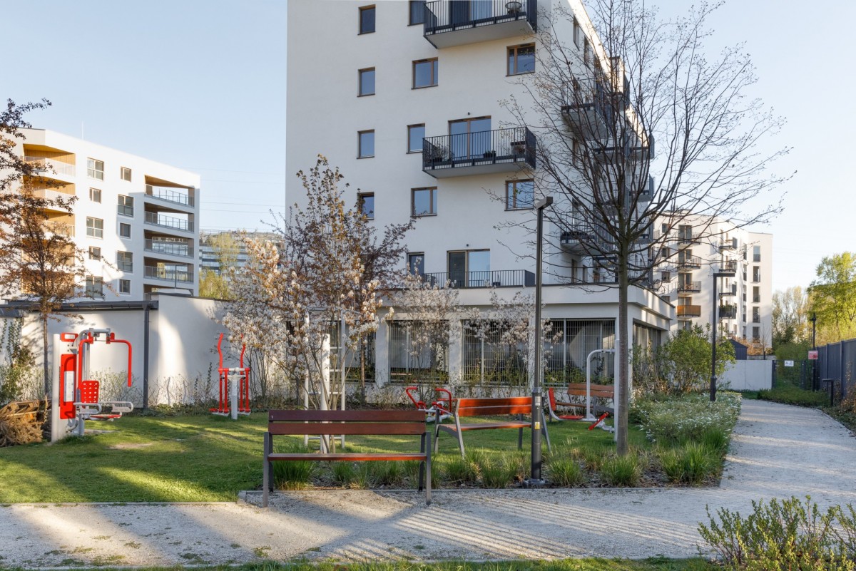 Warszawa · ul. Kolejowa — 10