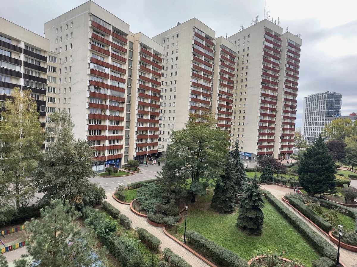 Warszawa · ul. Kobielska — 8