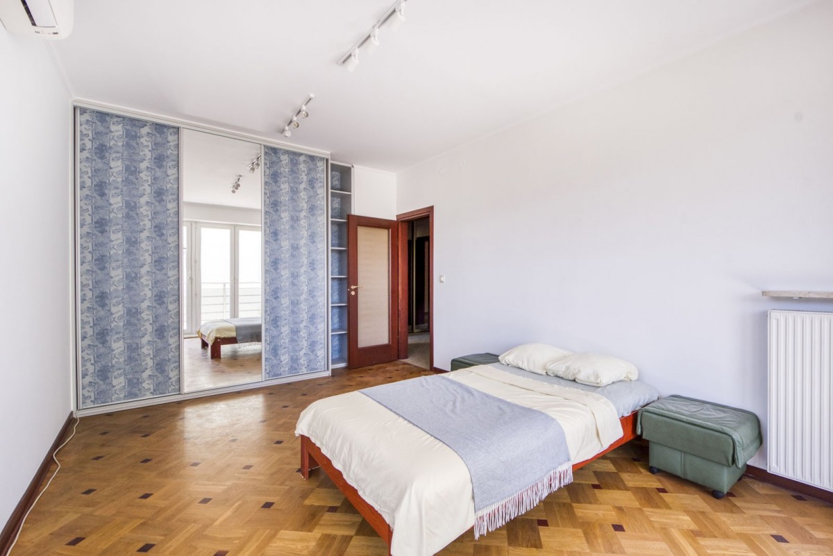 Warszawa · ul. Gwiaździsta — 8