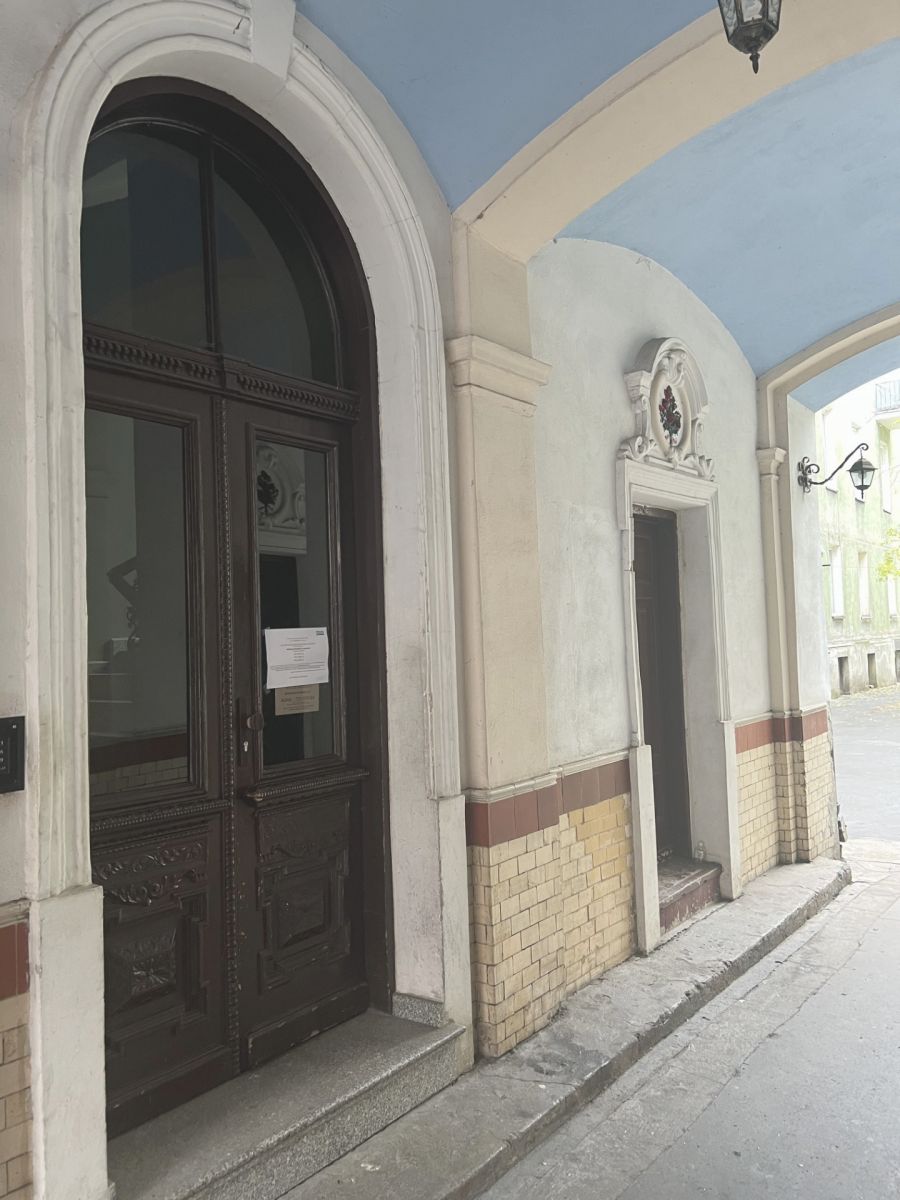 Warszawa · ul. Targowa — 12