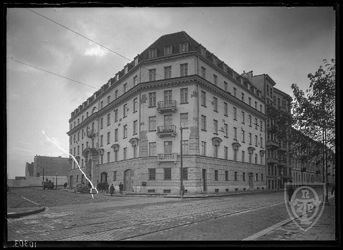 Warszawa · ul. Ludna — 14
