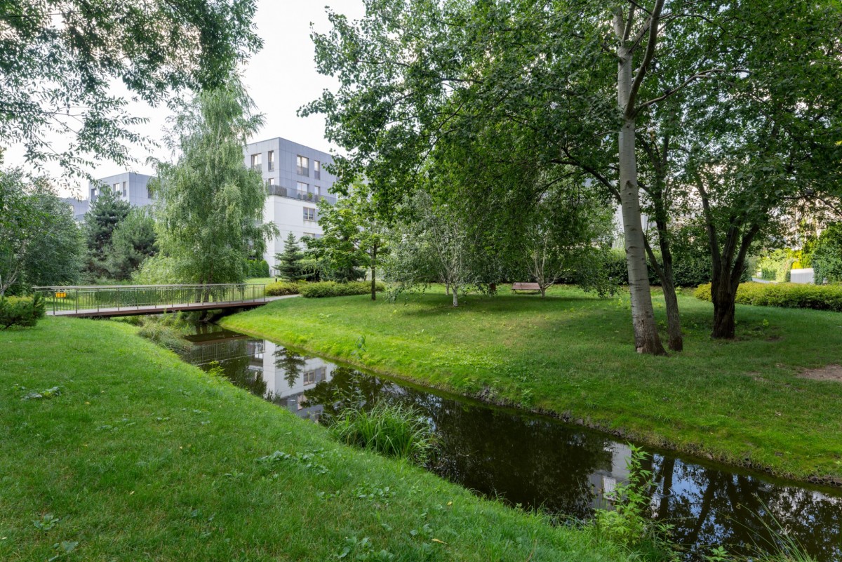 Warszawa · ul. Prymasa Augusta Hlonda — 25