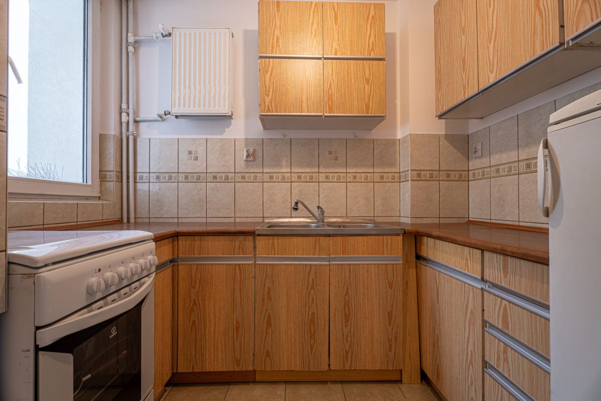 Warszawa · ul. Kazimierza Promyka — 6