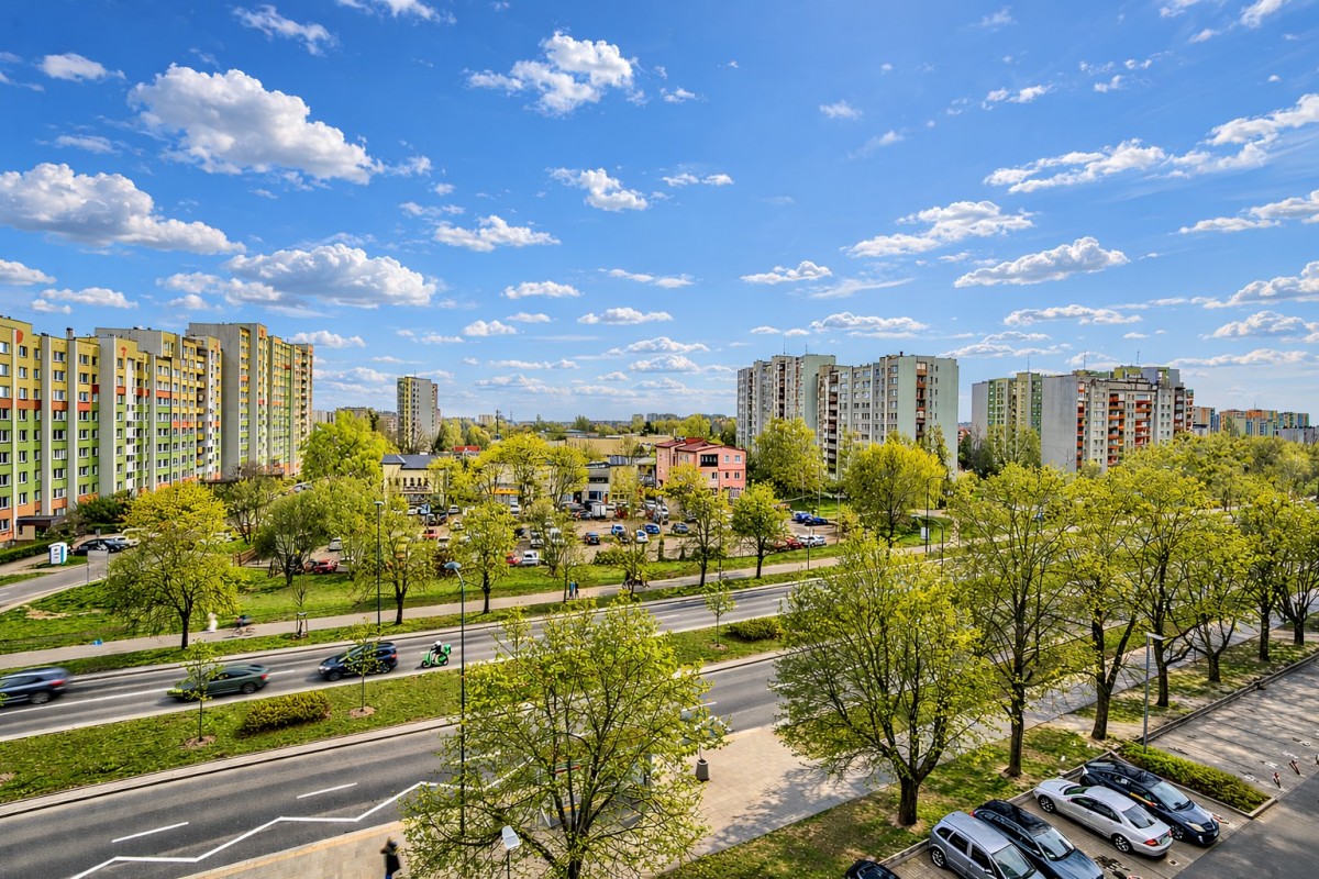 Warszawa · ul. Człuchowska — 16