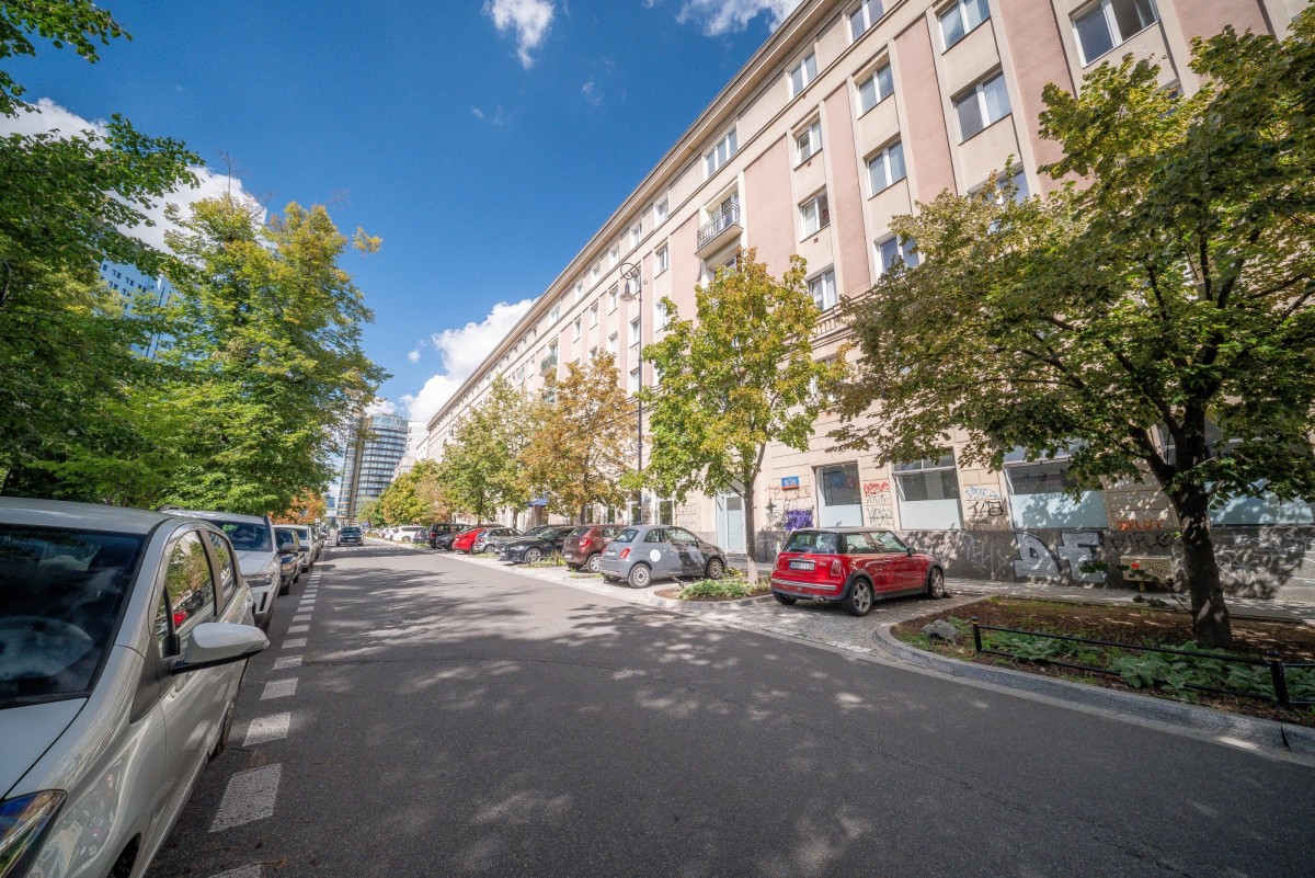 Warszawa · ul. Polna — 32