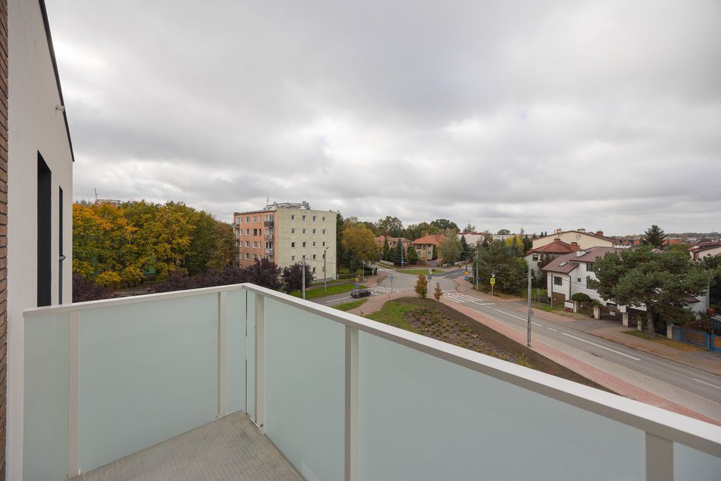 Ożarów Mazowiecki · ul. Józefa Poniatowskiego — 18