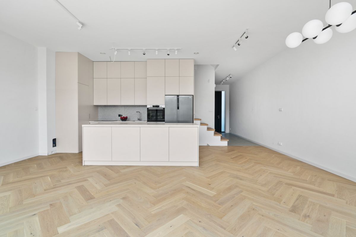Warszawa · ul. Zasadowa — 4