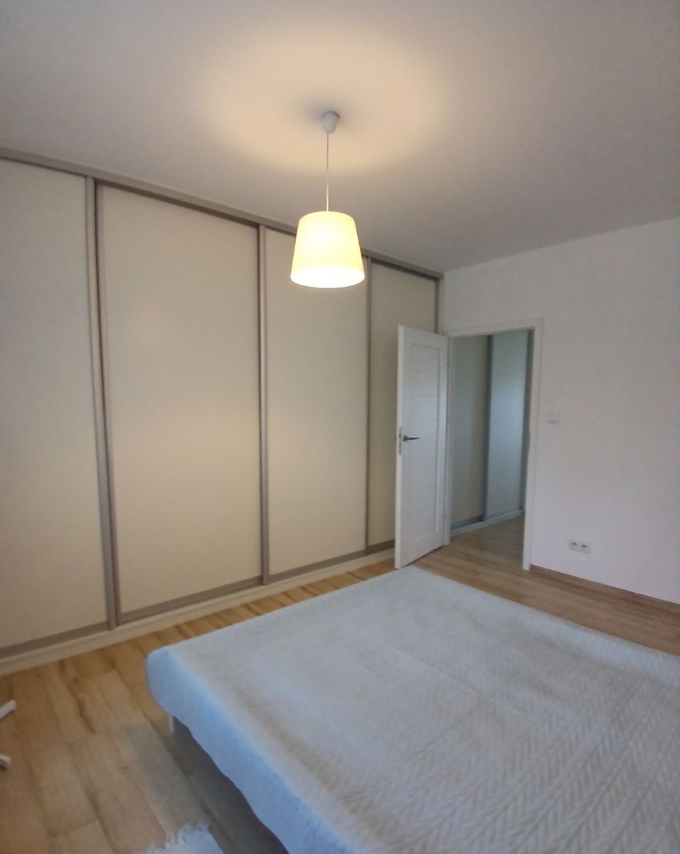 Warszawa · ul. Stanisława Kierbedzia — 7