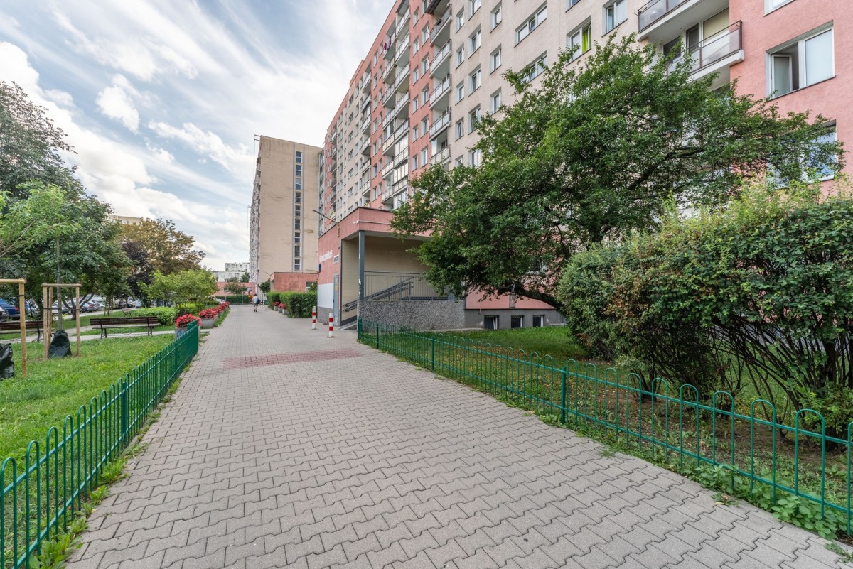 Warszawa · ul. Krasiczyńska — 15