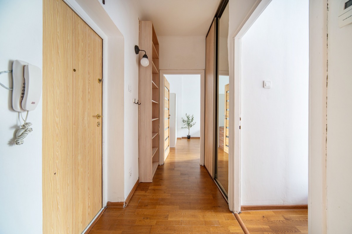 Warszawa · ul. Oliwska — 10