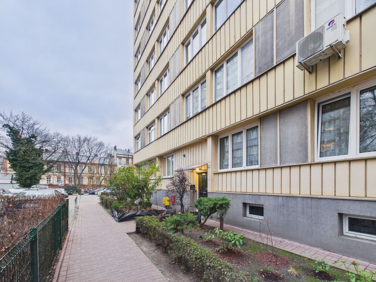 Warszawa · al. Aleje Jerozolimskie — 10