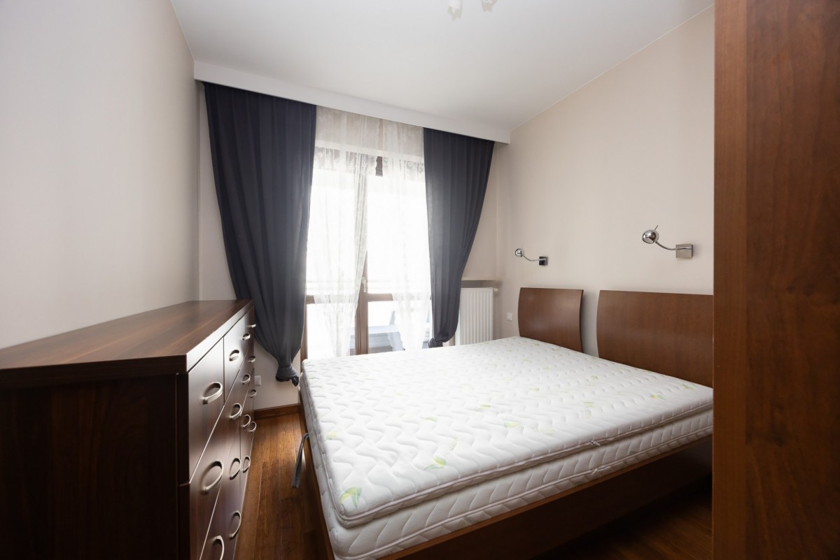 Warszawa · ul. Giełdowa — 9