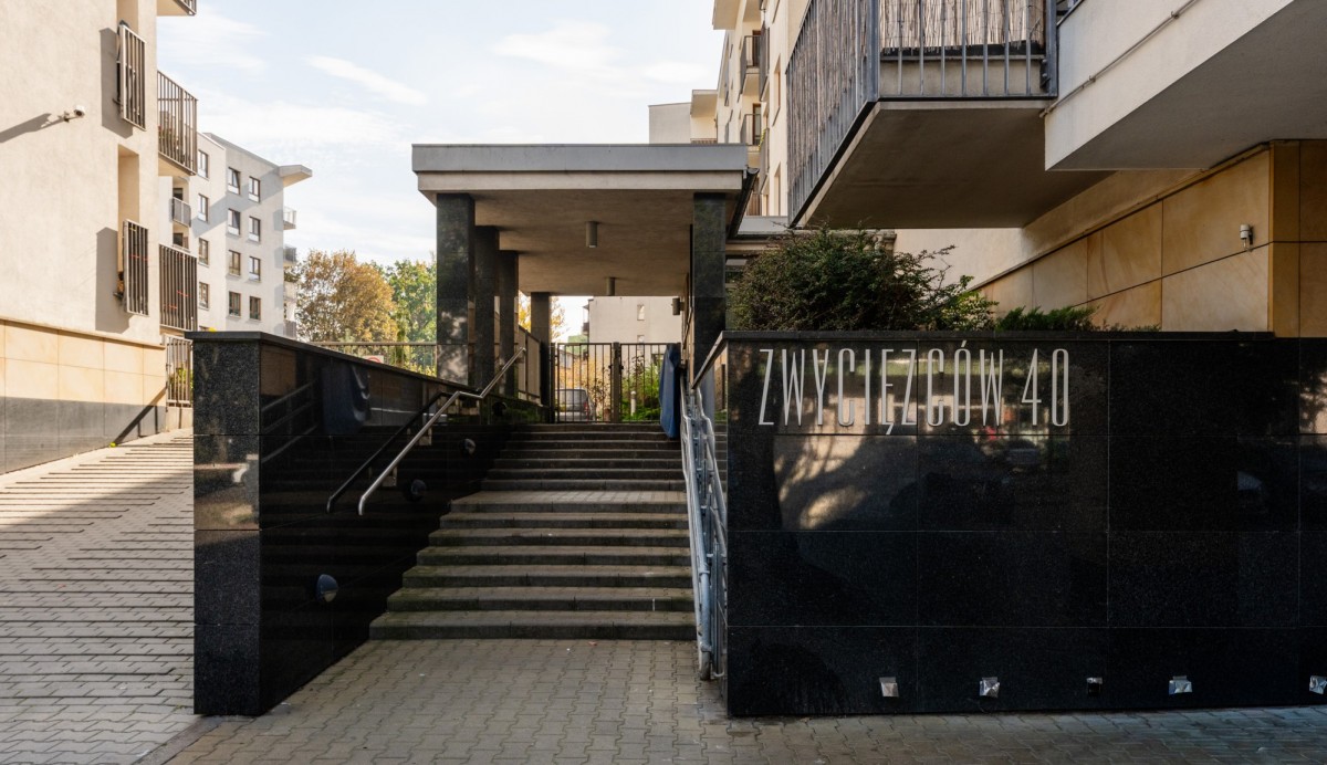 Warszawa · ul. Zwycięzców — 14