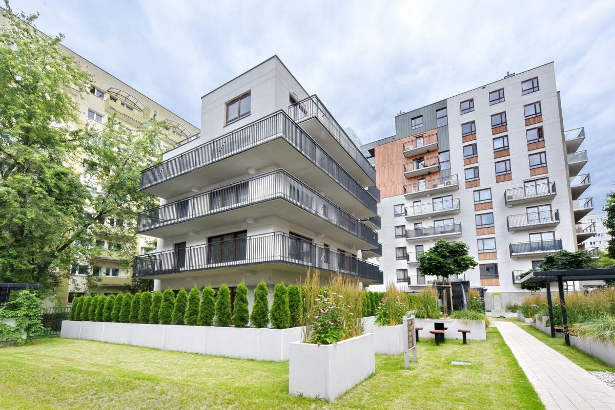 Warszawa · ul. Zygmunta Modzelewskiego — 17