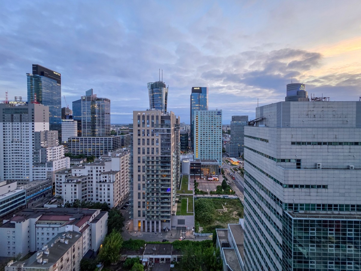 Warszawa · ul. Grzybowska — 21