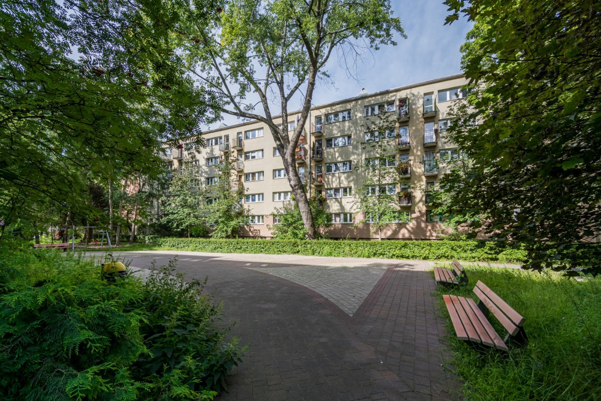Warszawa · ul. 1 Sierpnia — 13