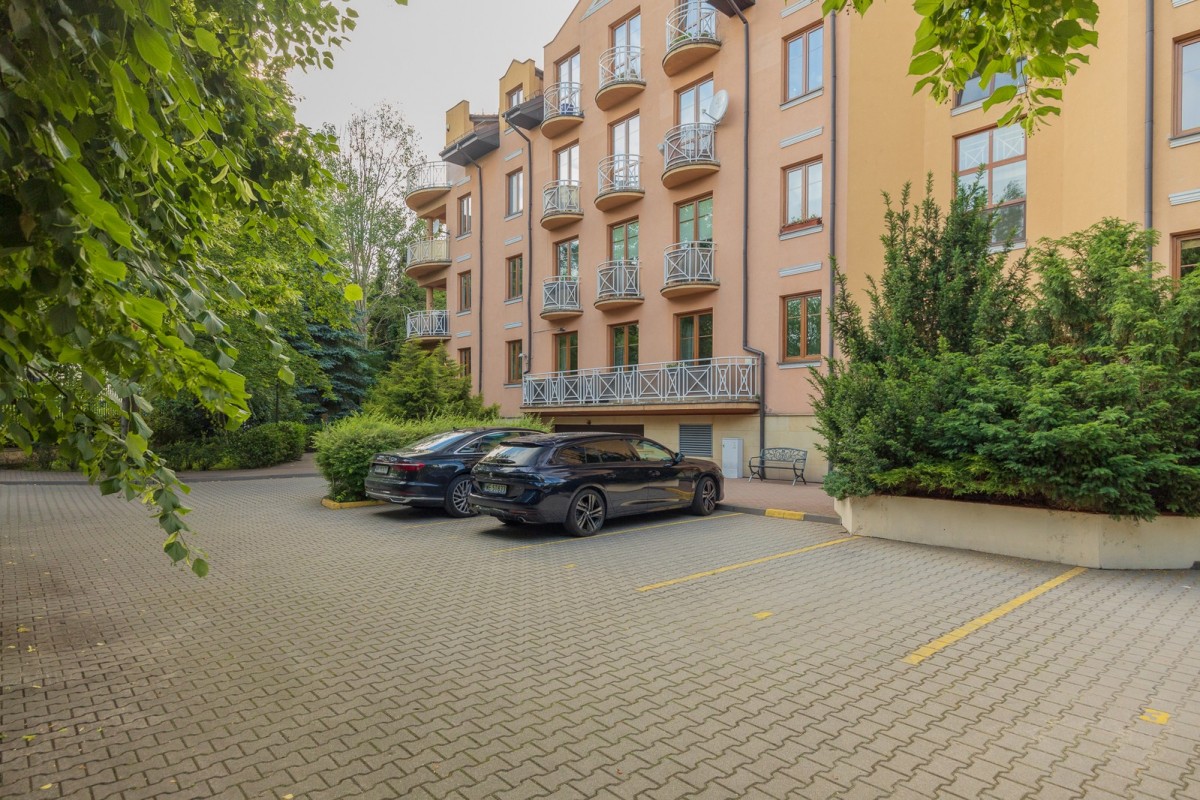 Warszawa · ul. Jaśminowa — 20