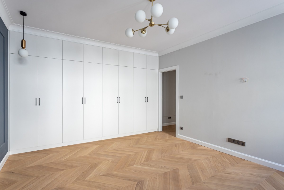 Warszawa · ul. Wspólna — 10
