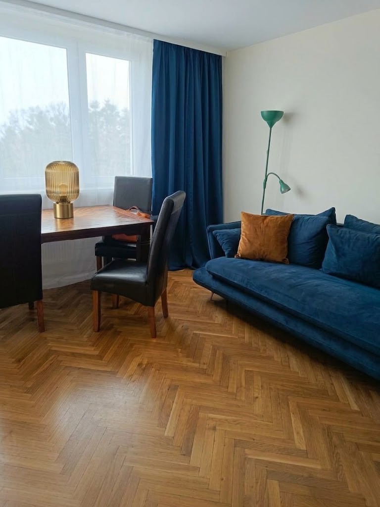 Warszawa · ul. Miła — 2