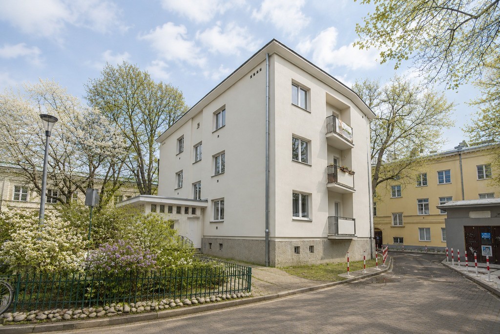 Warszawa · ul. Elektoralna — 18