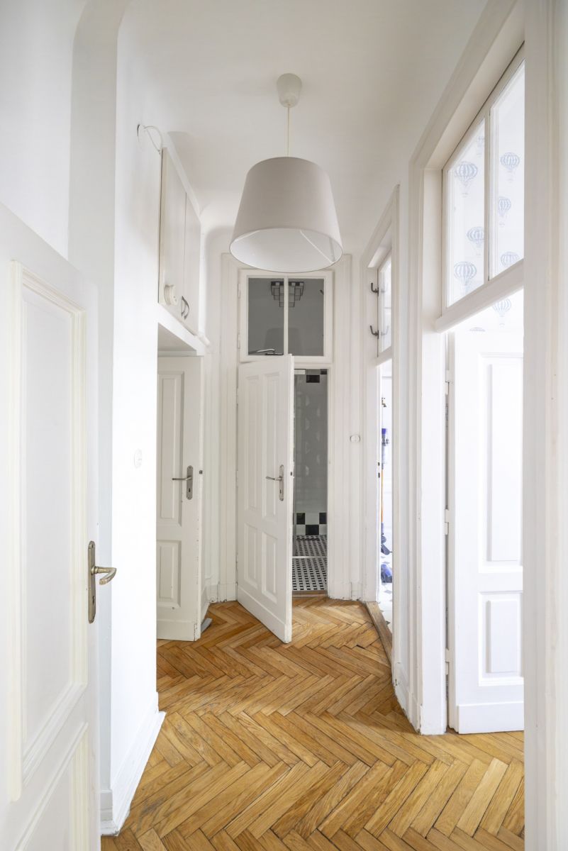 Warszawa · ul. Willowa — 7