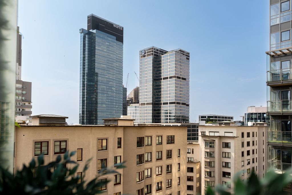 Warszawa · ul. Grzybowska — 25