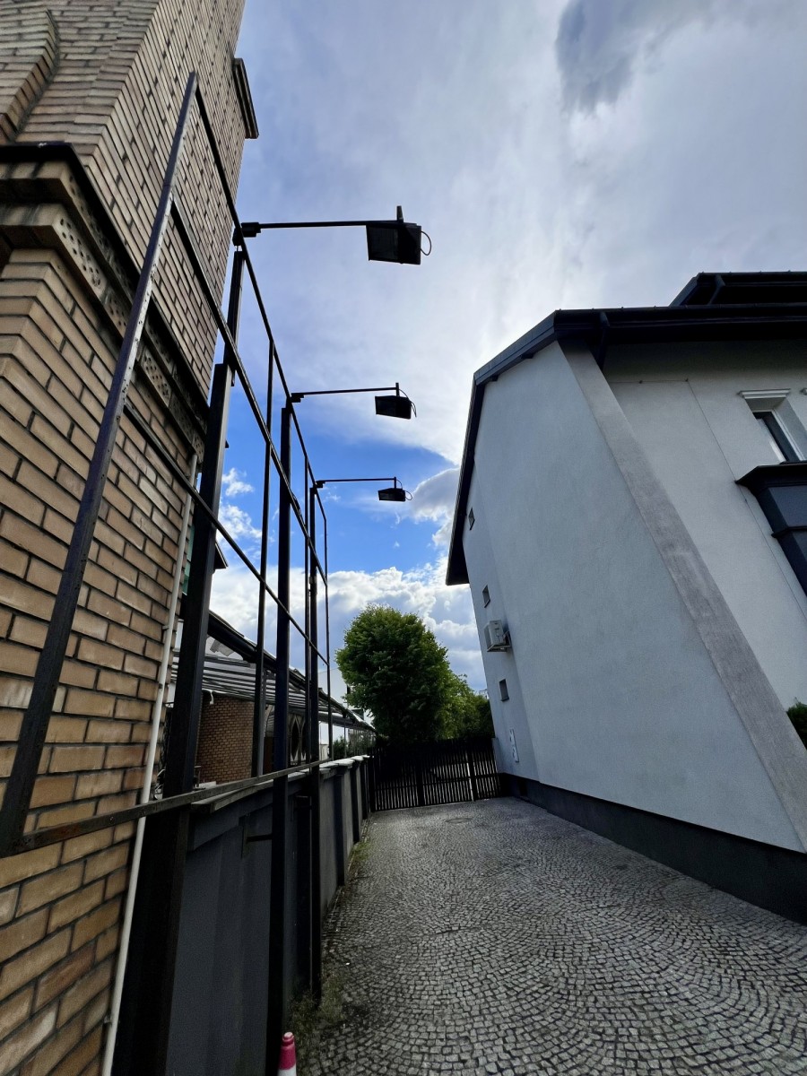 Warszawa · ul. Wiertnicza — 31
