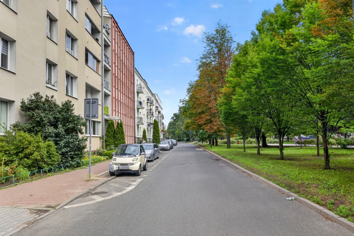 Warszawa · ul. Opaczewska — 30