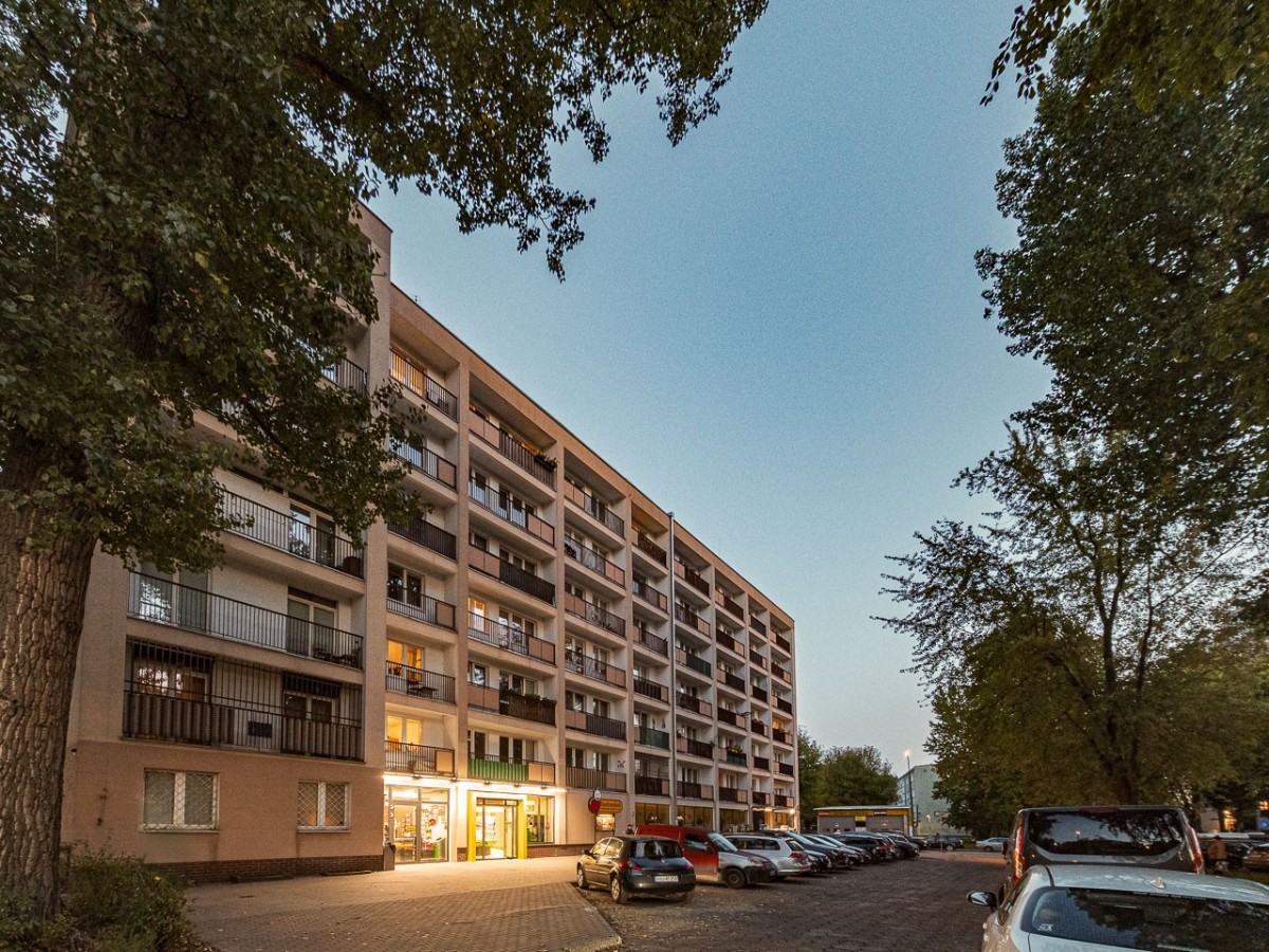Warszawa · al. Aleja Jerzego Waszyngtona — 15