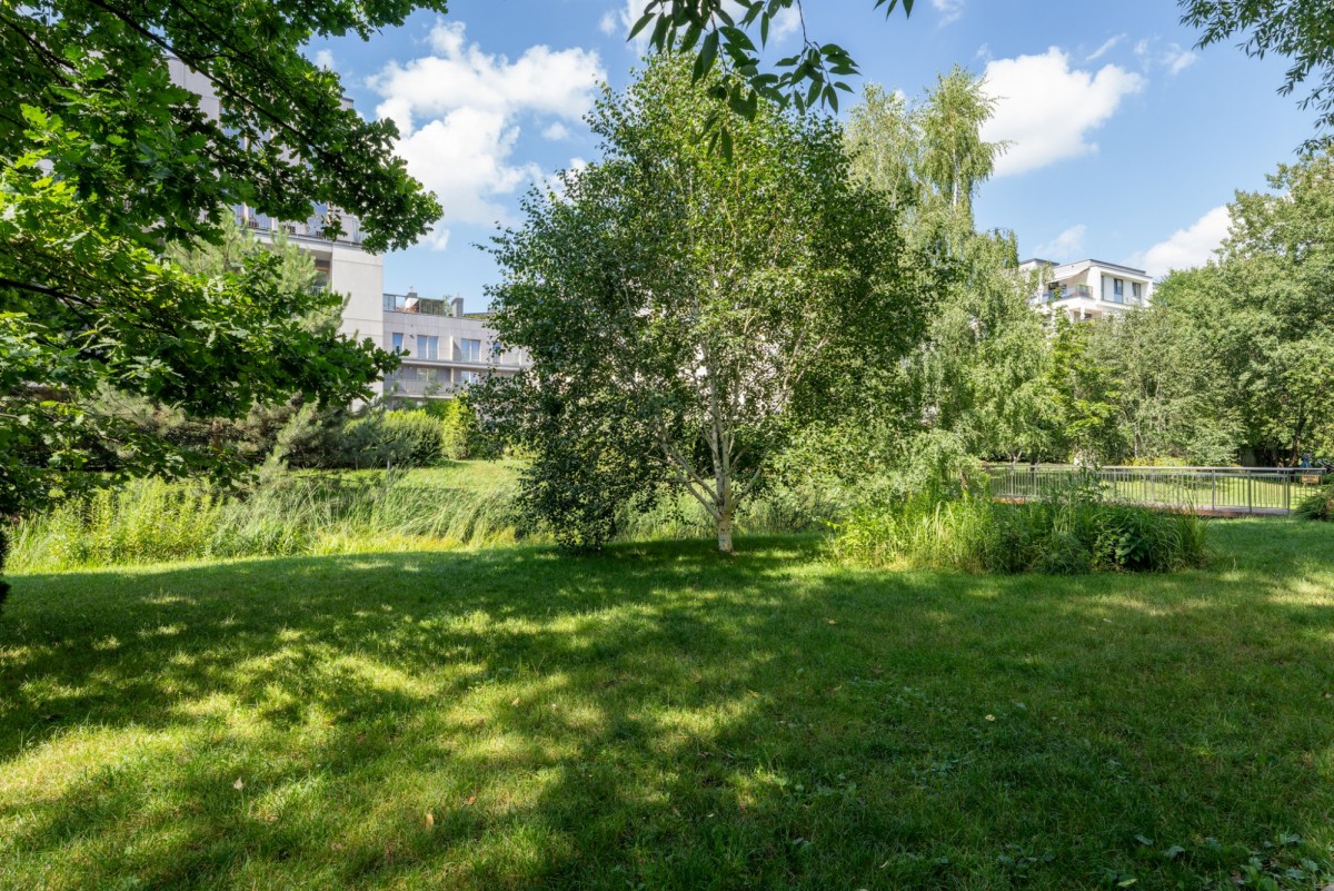 Warszawa · ul. Prymasa Augusta Hlonda — 24