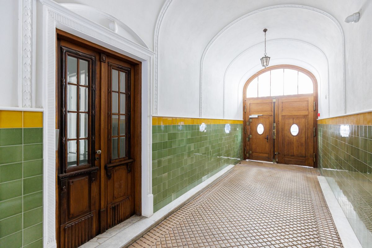 Warszawa · ul. Lwowska — 11