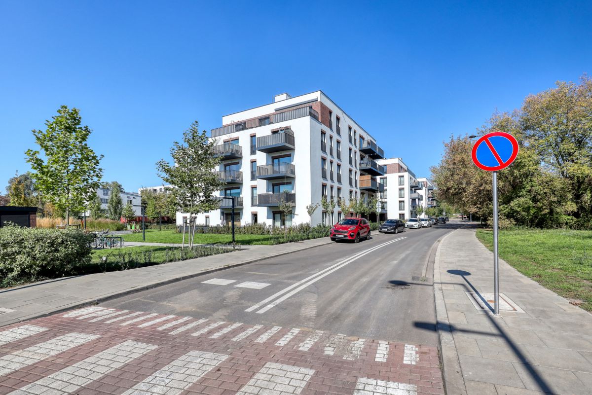 Warszawa · ul. Szaserów — 22
