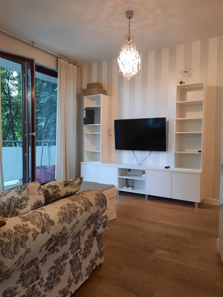 Warszawa · al. Aleja Bohaterów Września — 8