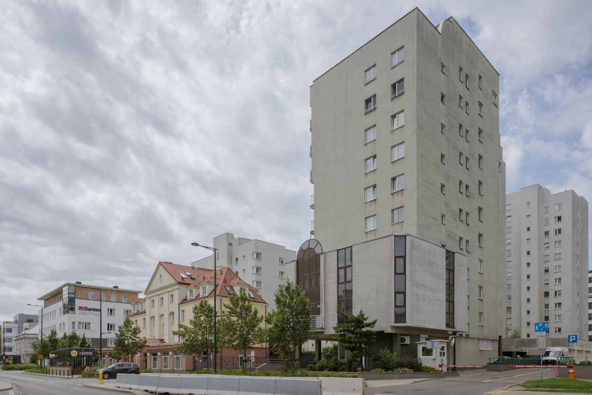 Warszawa · ul. Płocka — 12