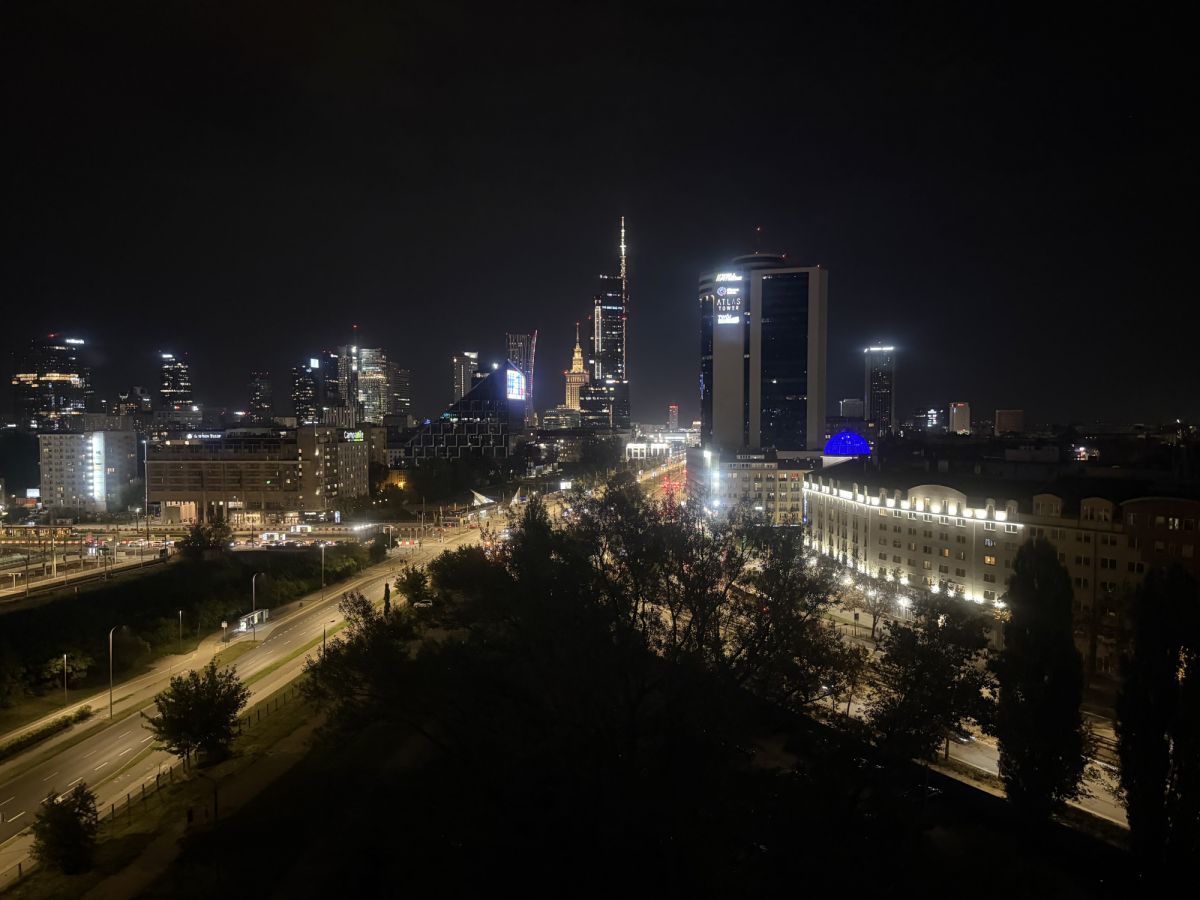 Warszawa · al. Aleje Jerozolimskie — 15