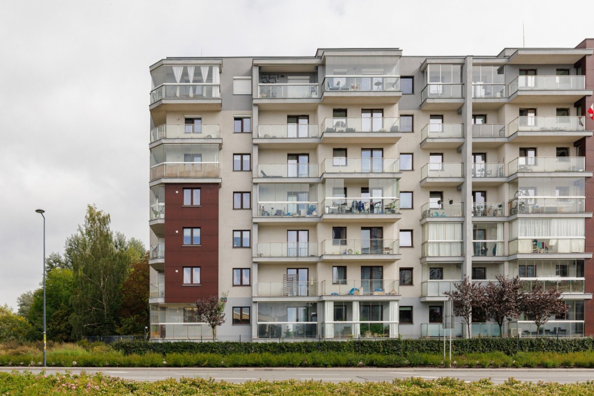 Warszawa · ul. Lazurowa — 14