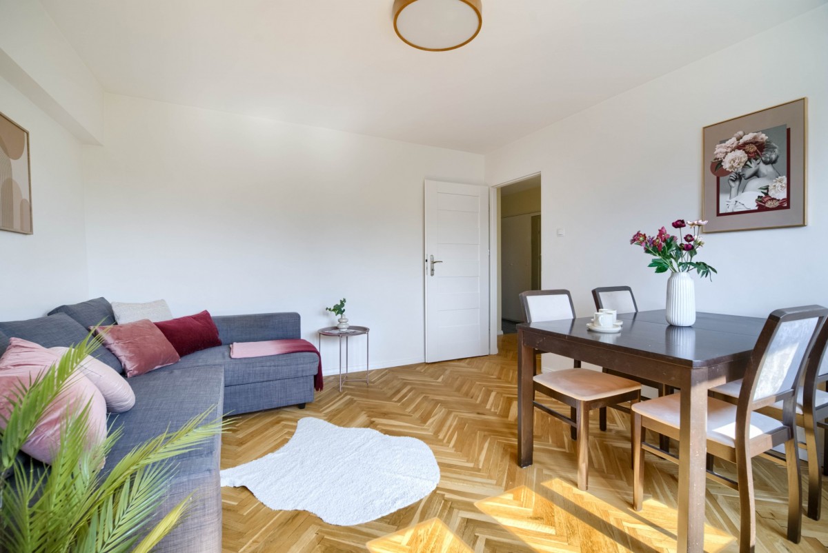 Warszawa · ul. Huculska — 10