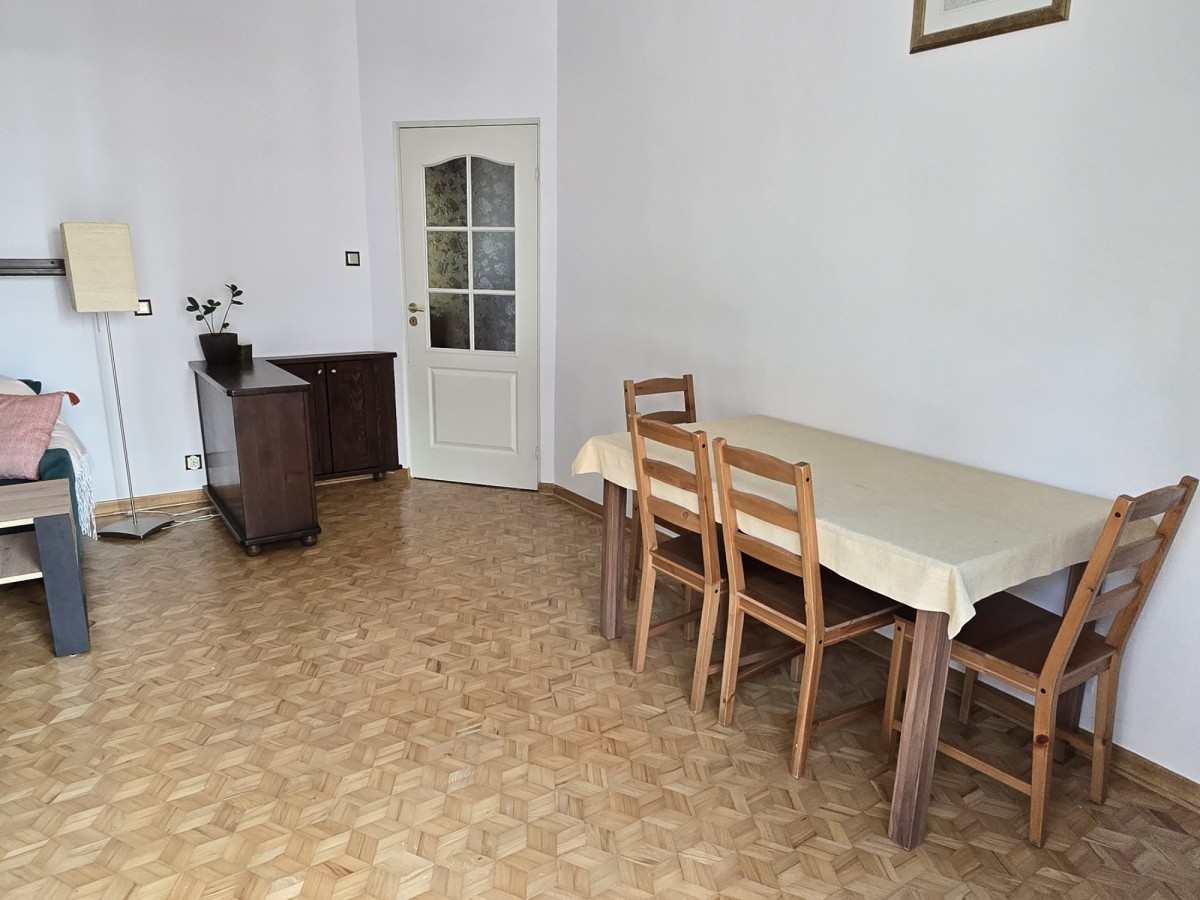 Warszawa · ul. Cichociemnych — 4