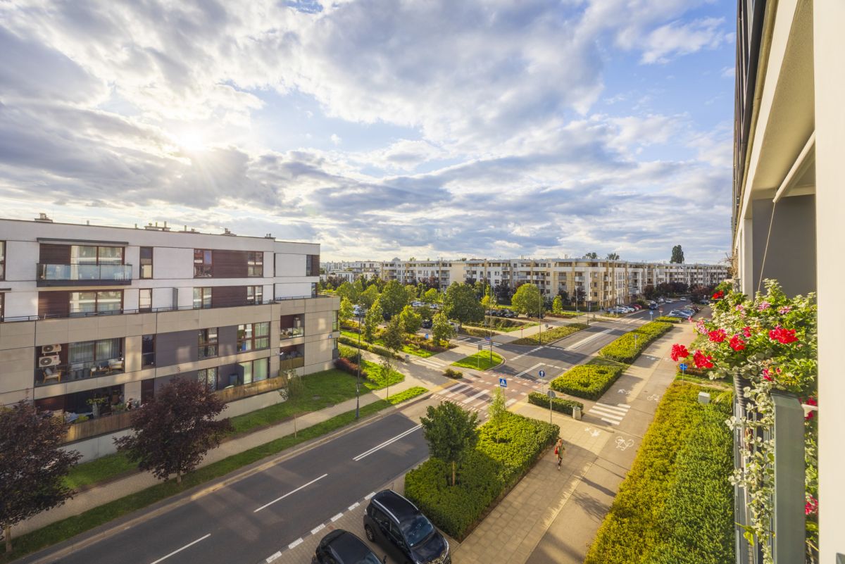 Warszawa · ul. Krzysztofa Kieślowskiego — 22