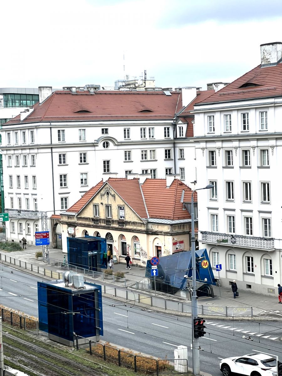 Warszawa · ul. Targowa — 15