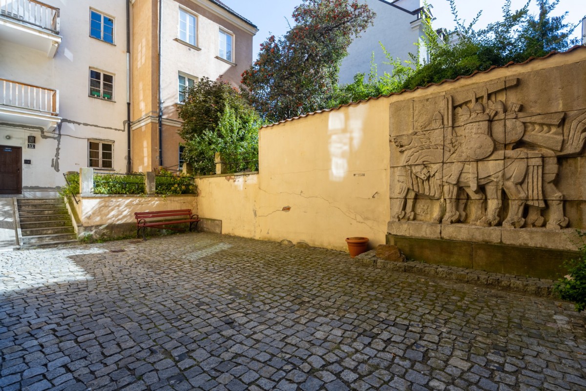 Warszawa · ul. Brzozowa — 23
