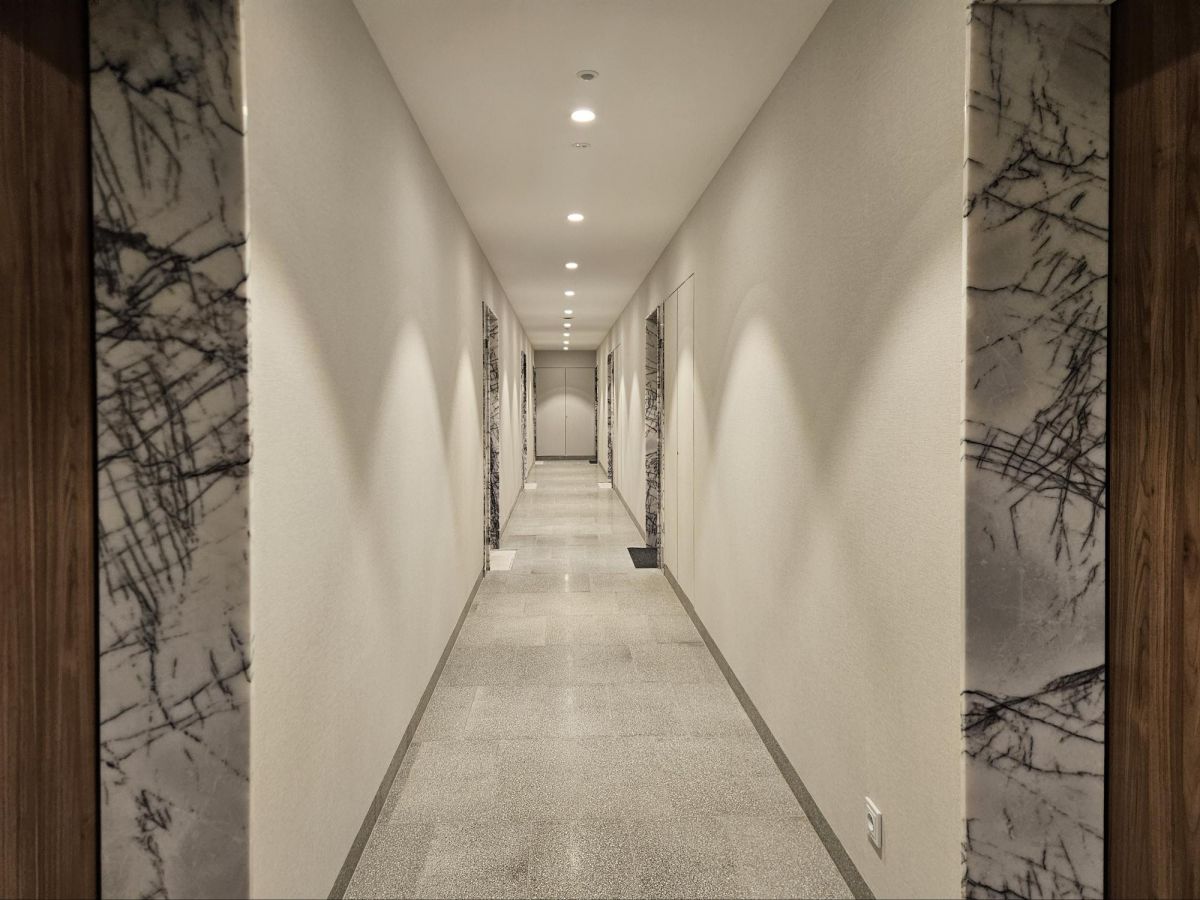 Warszawa · ul. Żelazna — 14