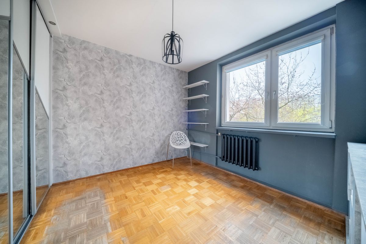 Warszawa · ul. Anieli Krzywoń — 8