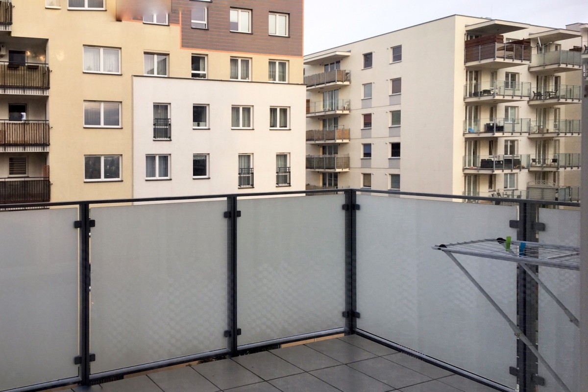 Warszawa · ul. Starodęby — 18