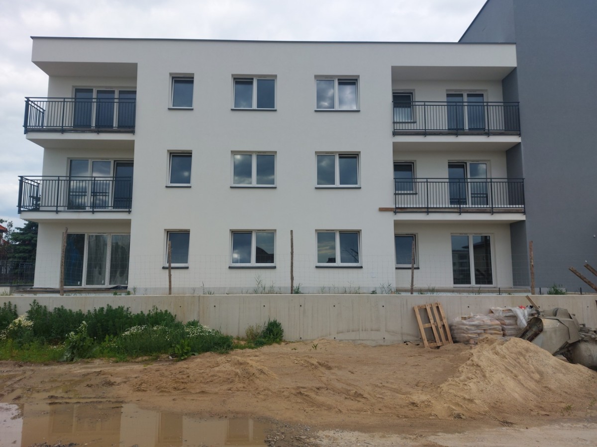 Warszawa · ul. Konik Polny — 18