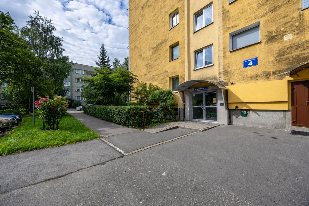Warszawa · ul. Henryka Raabego — 16