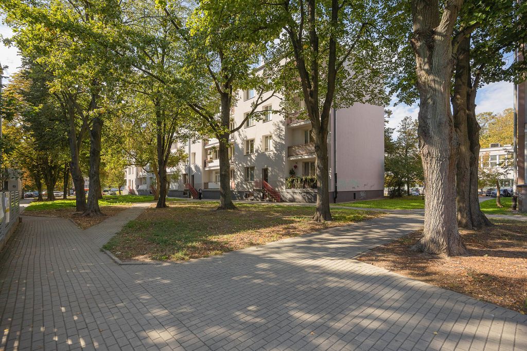 Warszawa · ul. Antoniego Malczewskiego — 16