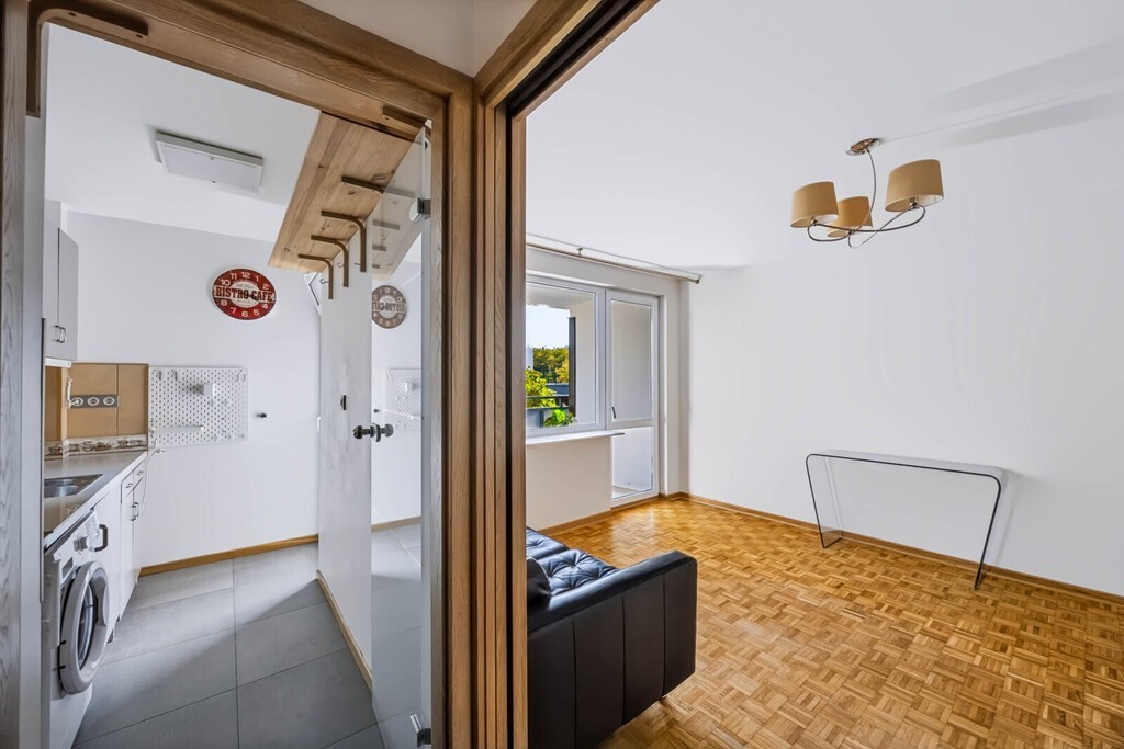 Warszawa · ul. Okrąg — 6