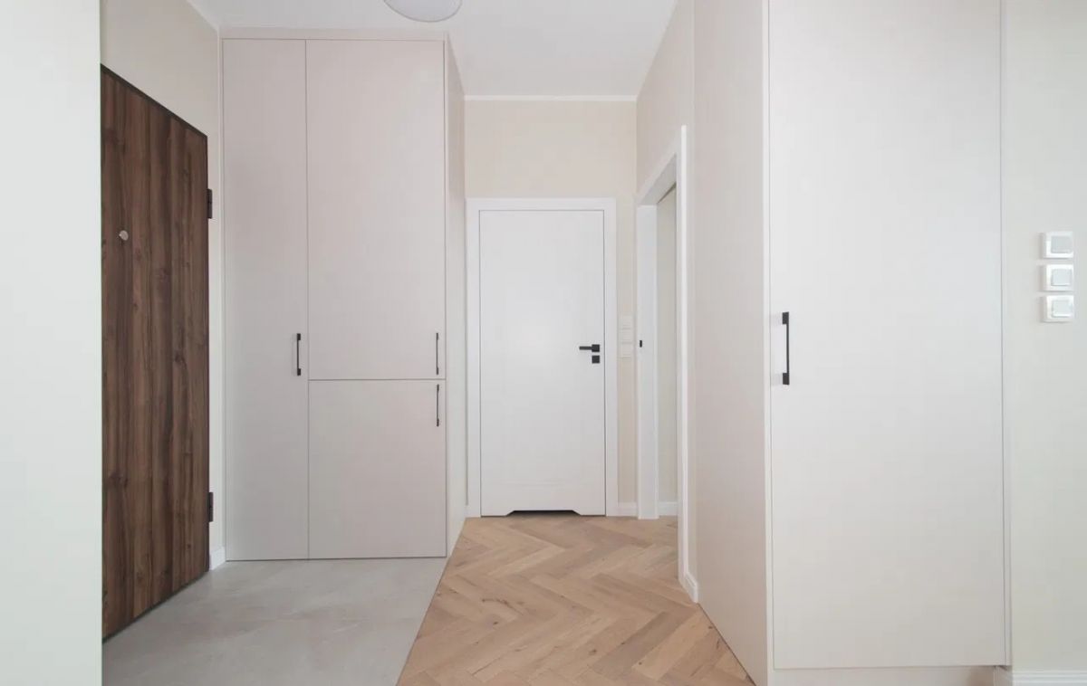Warszawa · ul. Adama Branickiego — 7